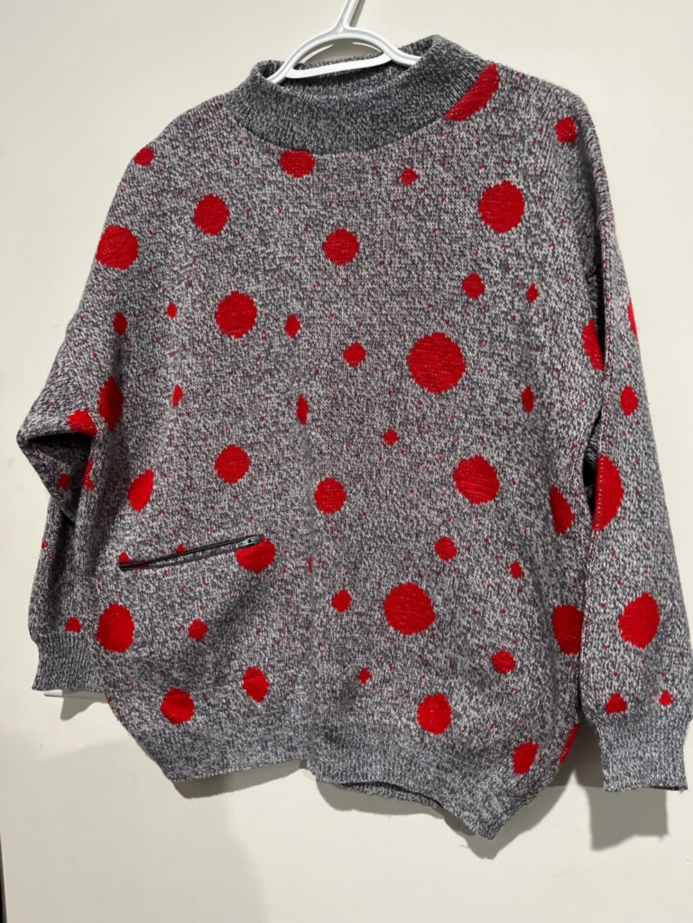 Super duper cute vintage polka dot sweater